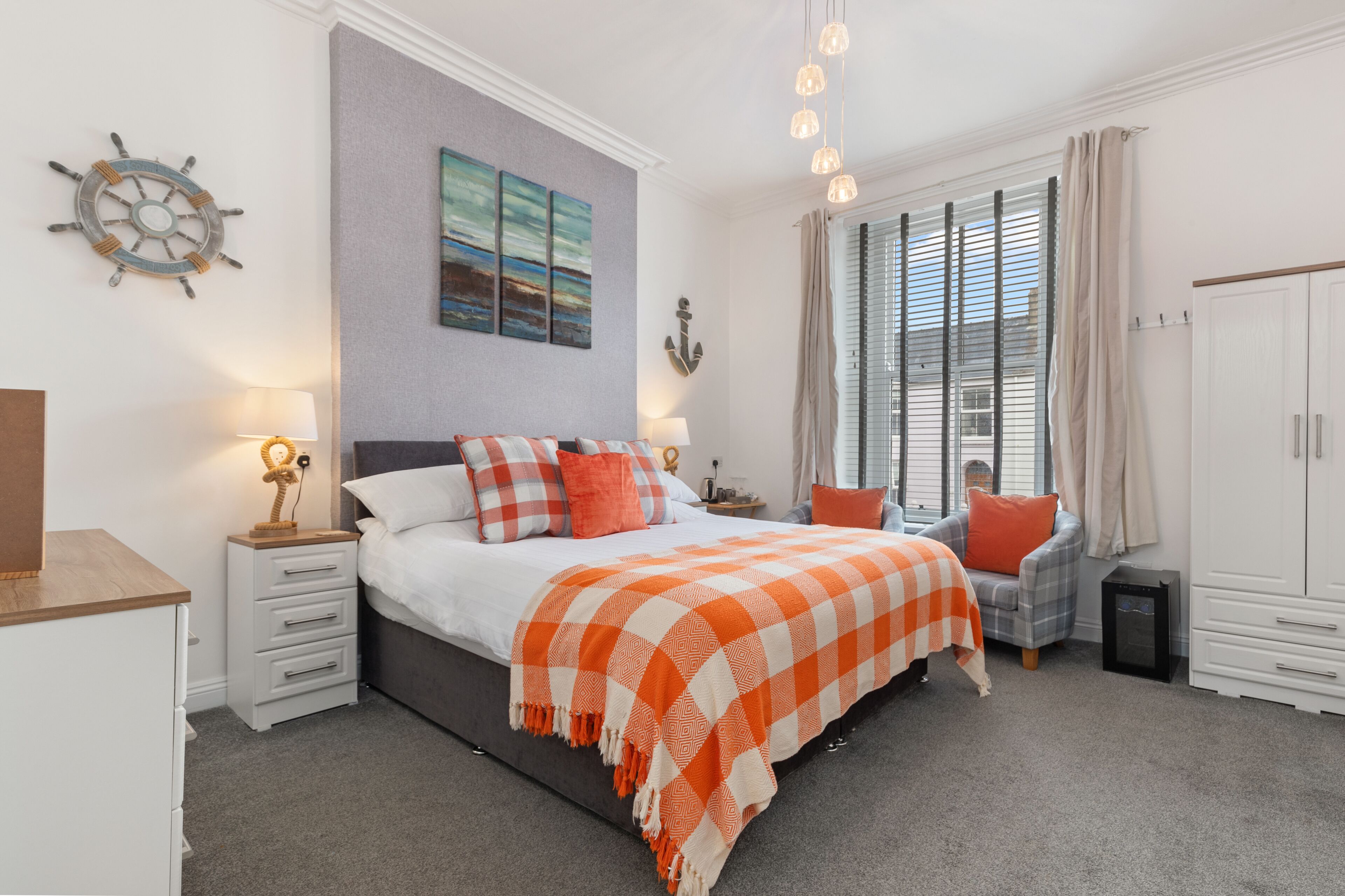 Deluxe Double Room, 1 King Bed | Individually decorated, individually furnished, iron/ironing board