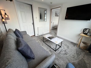 Premier Suite, 1 King Bed, Garden View - Coach Guest House (Tenby)