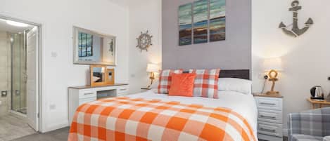 1 bedroom, individually decorated, individually furnished