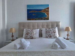 Ropa de cama de alta calidad y colchones con acolchado adicional