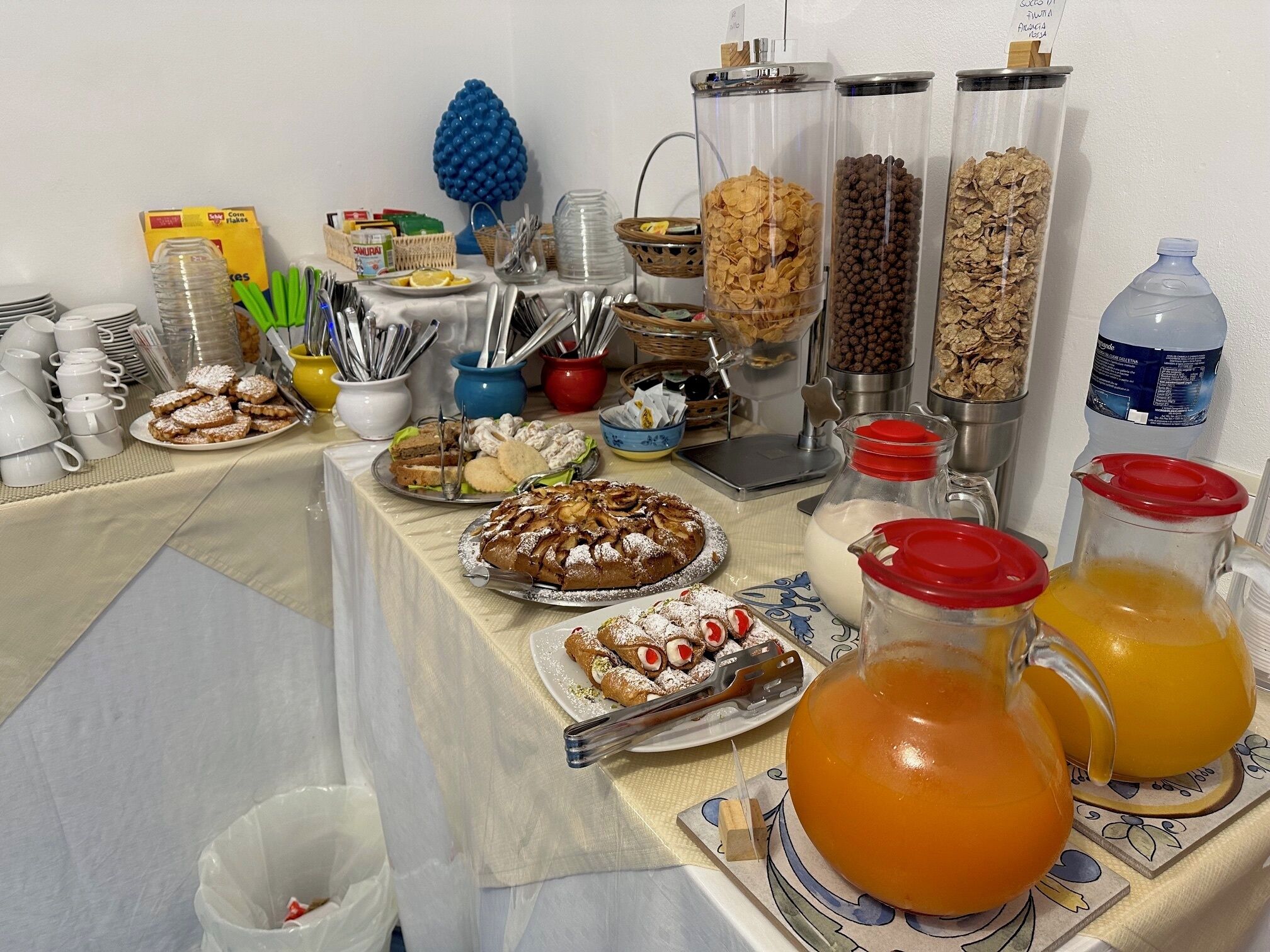 Colazione a buffet inclusa, servita tutte le mattine 