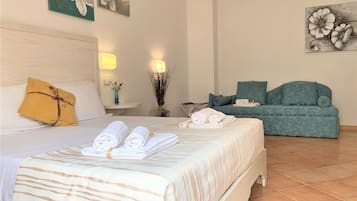 Exclusive Room, Balcony | 1 bedroom, premium bedding, minibar, in-room safe