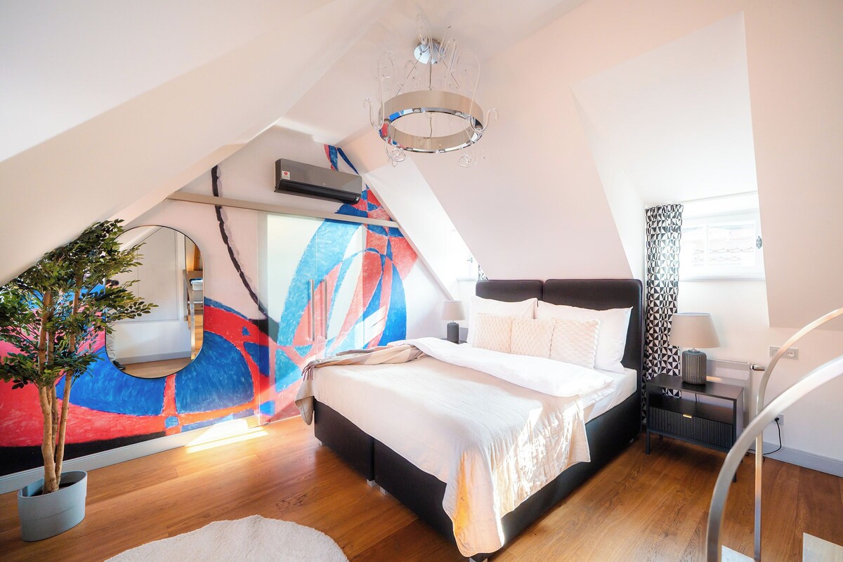 Junior Suite, Terrace | Premium bedding, in-room safe, desk, soundproofing