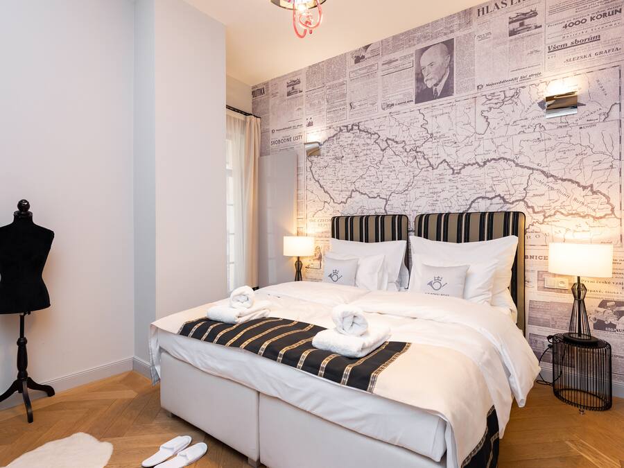 Apartamento luxo, 2 quartos, sacada | Roupas de cama premium, cofres nos quartos, individualmente decorados