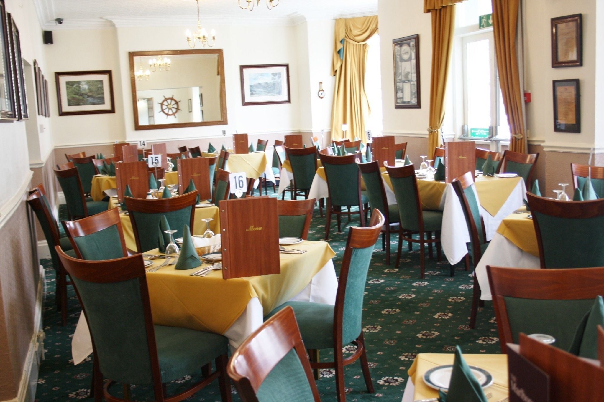 free daily full breakfast