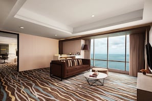 Executive Suite | Ruang tamu | 42 inci televisyen LCD dengan kabel, TV