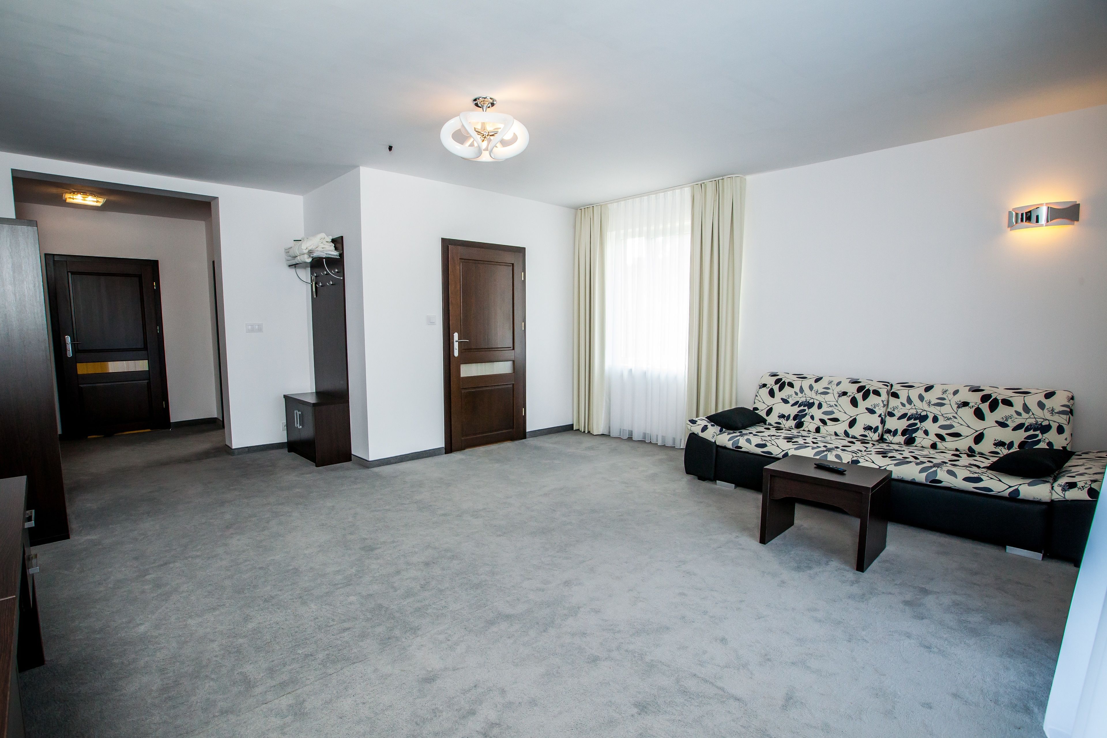 apartment | minibar, in-room safe, desk, free wifi