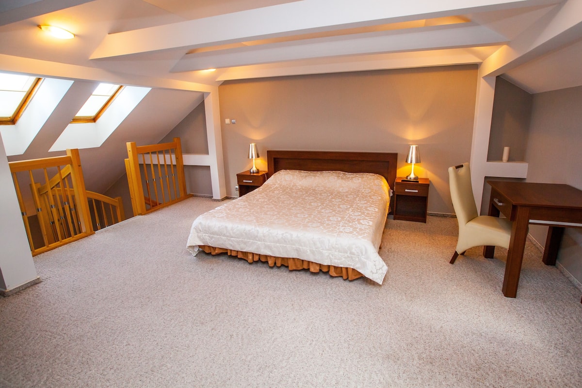 apartment | minibar, in-room safe, desk, free wifi