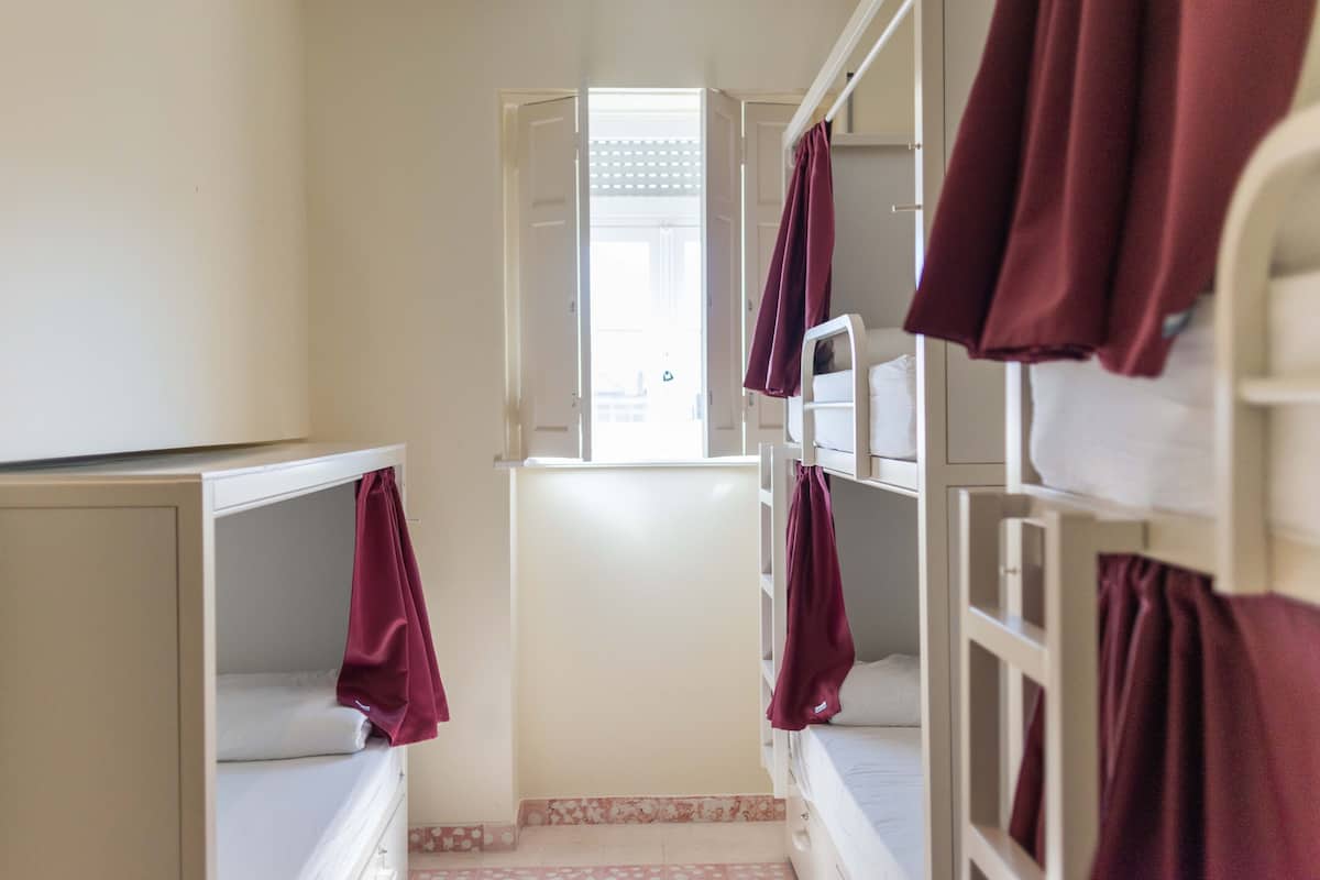 Premium bedding, down duvets, in-room safe, soundproofing