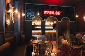 Bar (in der Unterkunft)