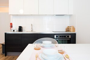 Superior Studio, Kitchenette (annex building) | In-room safe, desk, iron/ironing board, cribs/infant beds - MABI City Centre (Maastricht)