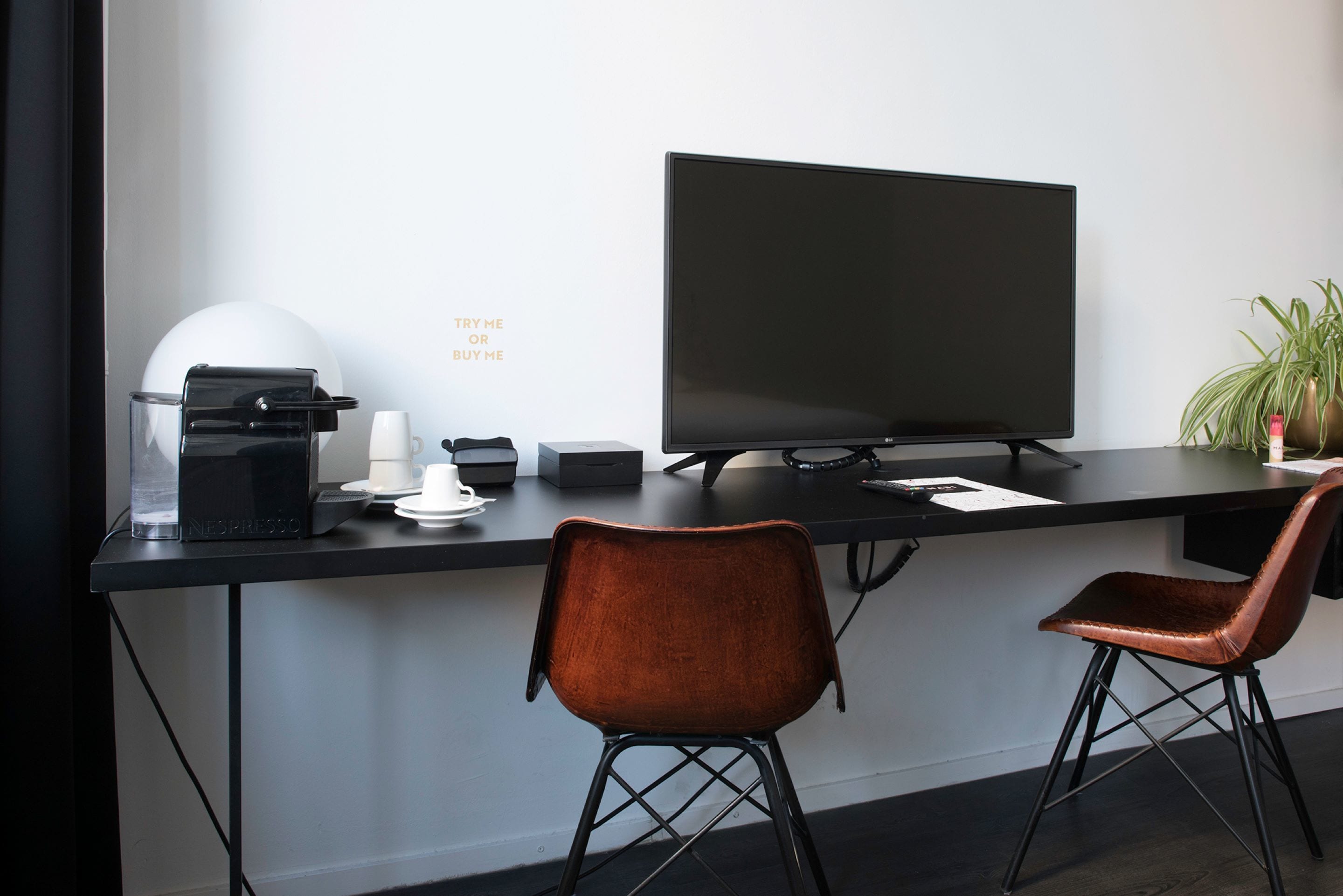 superior room, 1 king bed | in-room safe, desk, iron/ironing board, cots/infant beds