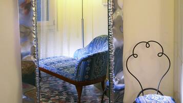 Camera Superior con letto matrimoniale o 2 letti singoli | Minibar, una cassaforte in camera, con arredamento individuale