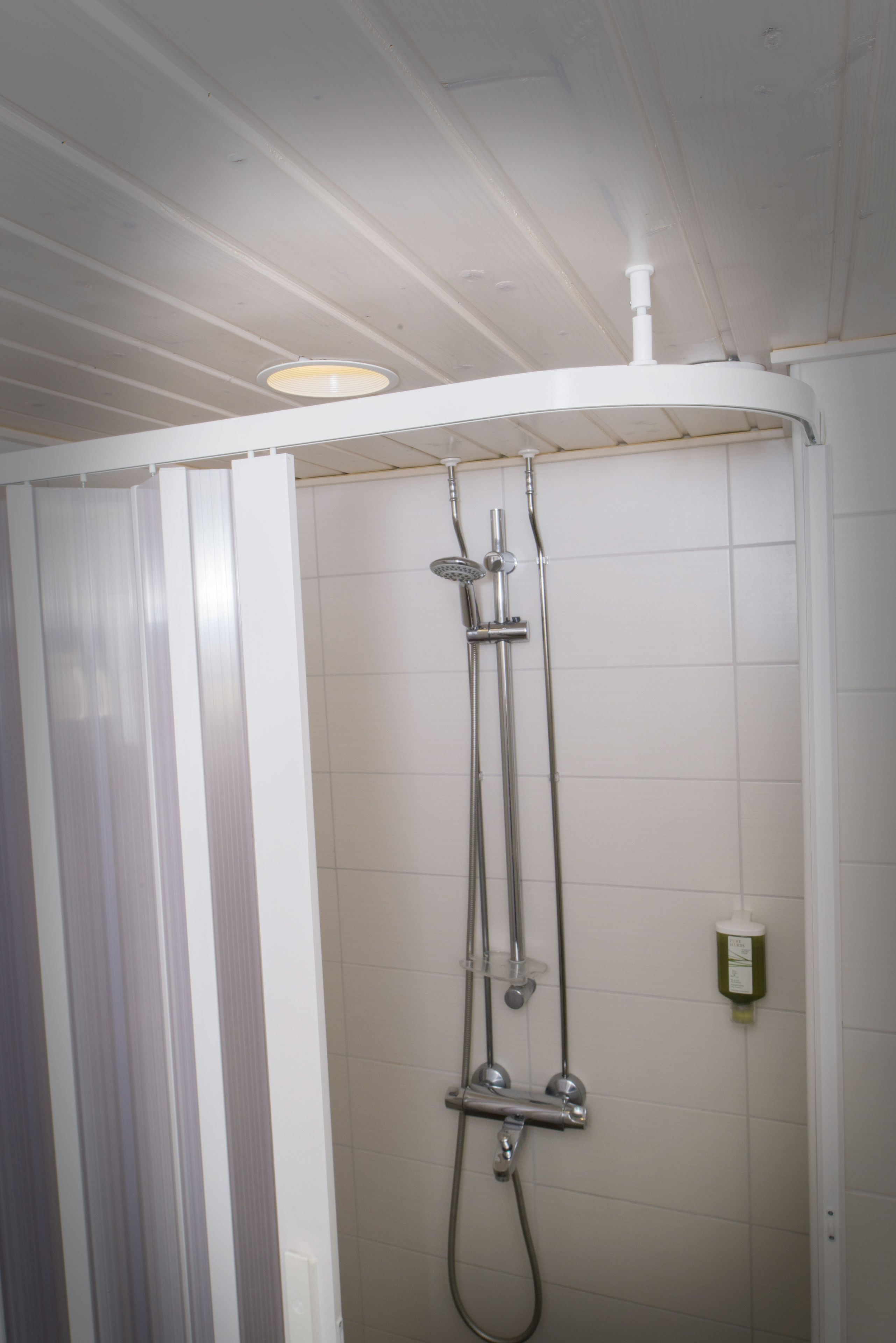 classic single room, 1 bedroom | bathroom | shower, hair dryer, towels, soap