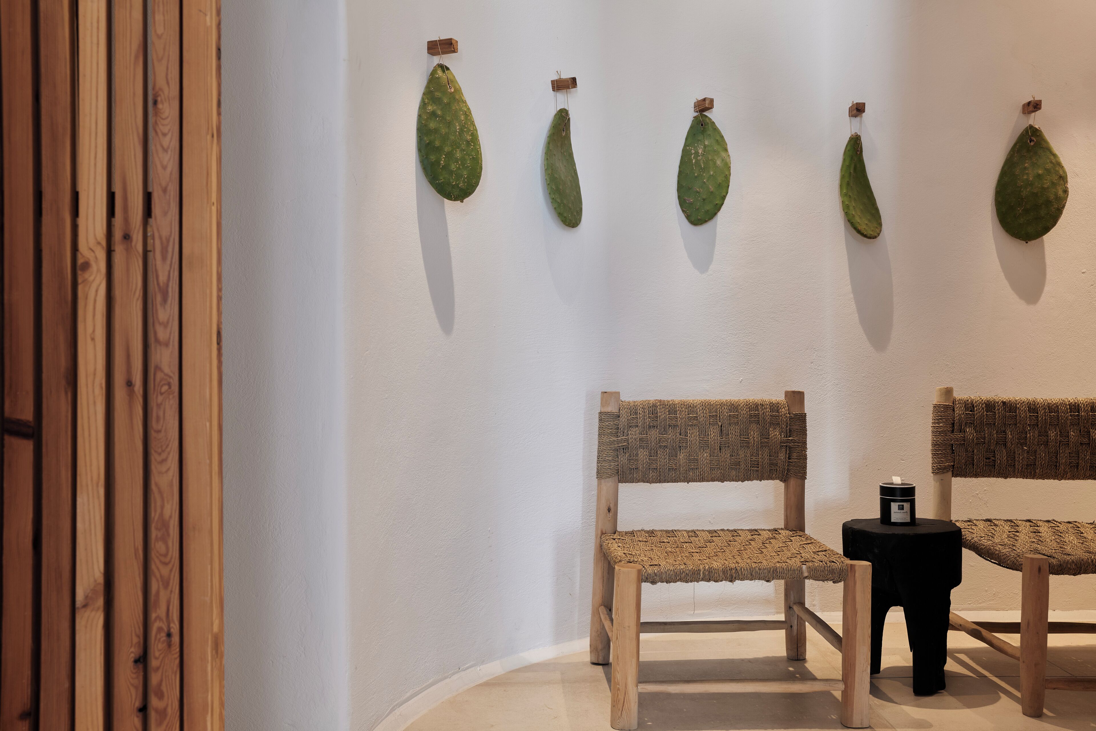 body treatments, aromatherapy, hot stone massages, swedish massages