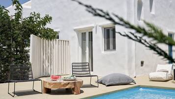 Two Bedroom Executive Villa Sea View with Private Pool & Outdoor Jacuzzi