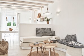 Two Bedroom Signature Villa Sea View with Private Pool & Outdoor Jacuzzi | Private kitchen