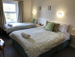 Twin Room | Desk, iron/ironing board, free cots/infant beds, free WiFi