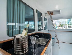 Exterior detail - Key West Yacht Life (Key West)