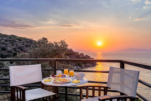 Nafsika Sea View Apartments