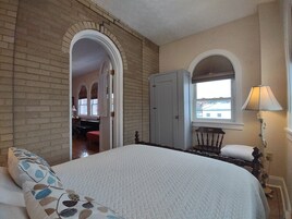 German Room with 1 King or 2 Twin Beds	 | Decoración individual, mobiliario individual, cortinas opacas