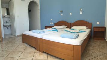 Desk, free WiFi, bed sheets