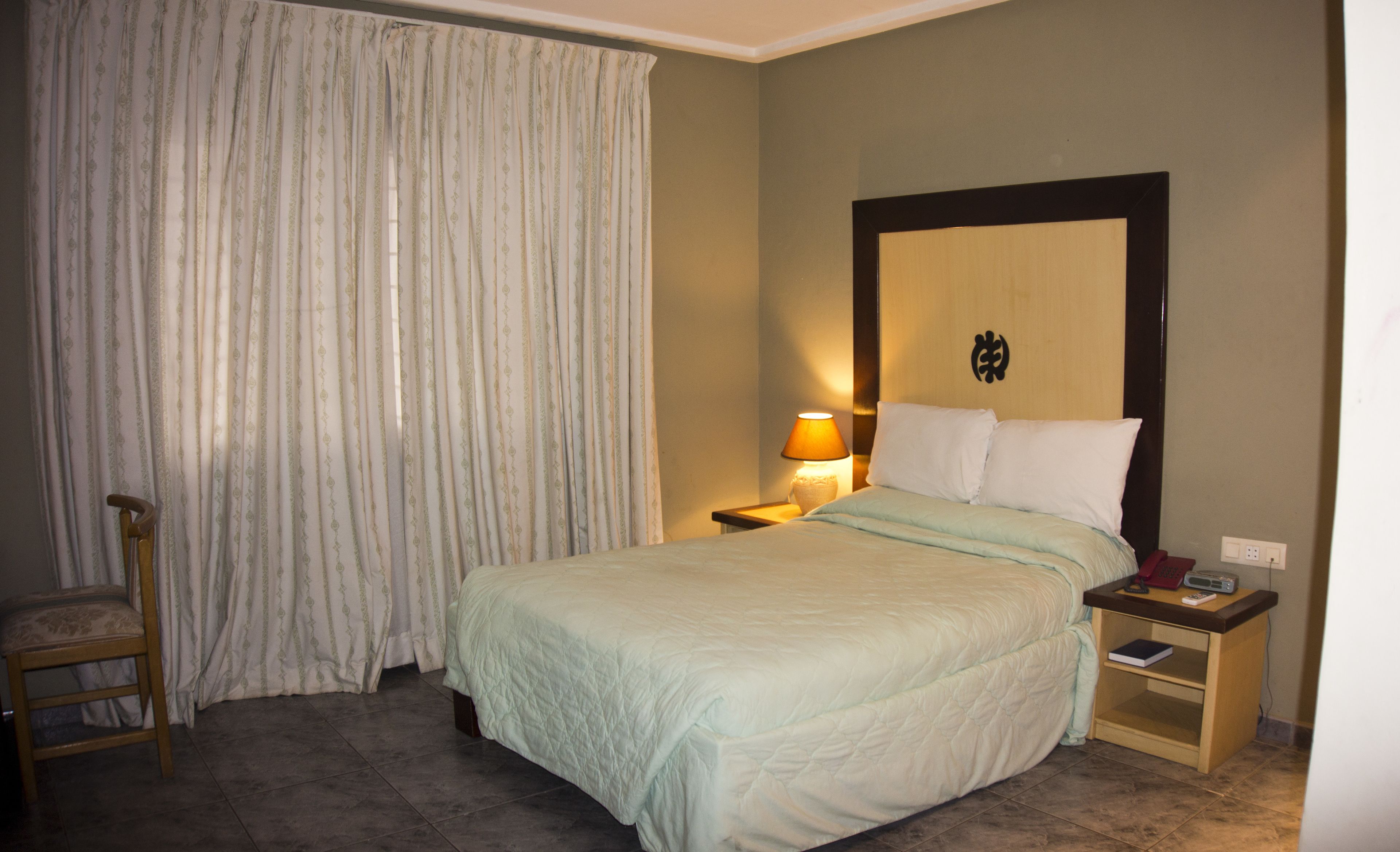 行政公寓, 2 間臥室, 花 園景觀