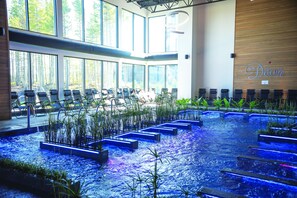 雙人療程室、三溫暖烤箱、浴缸、蒸氣室、土耳其浴、美體療程