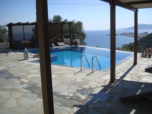 Villa, 3 Schlafzimmer, eigener Pool | Terrasse/Patio