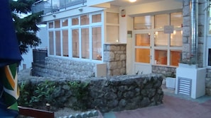 Fachada del alojamiento
