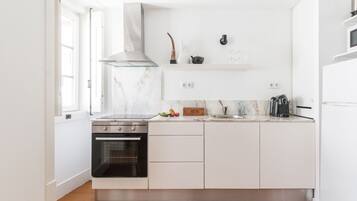 Standard-Apartment, 1 Schlafzimmer | Eigene Küche | Kühlschrank, Mikrowelle, Ofen, Herdplatte