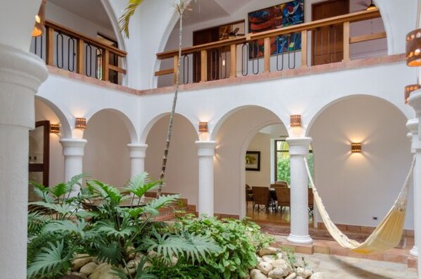 Luksushuvila, 6 makuuhuonetta | 1 makuuhuone, ilmaiset vauvansängyt, ilmainen Wi-Fi, vuodevaatteet