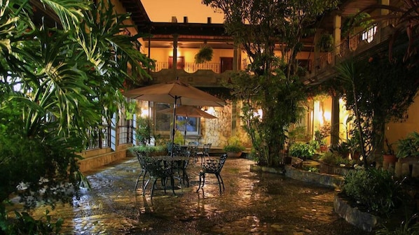 Terrace/patio - Hotel Elvir (Santa Rosa Copan)
