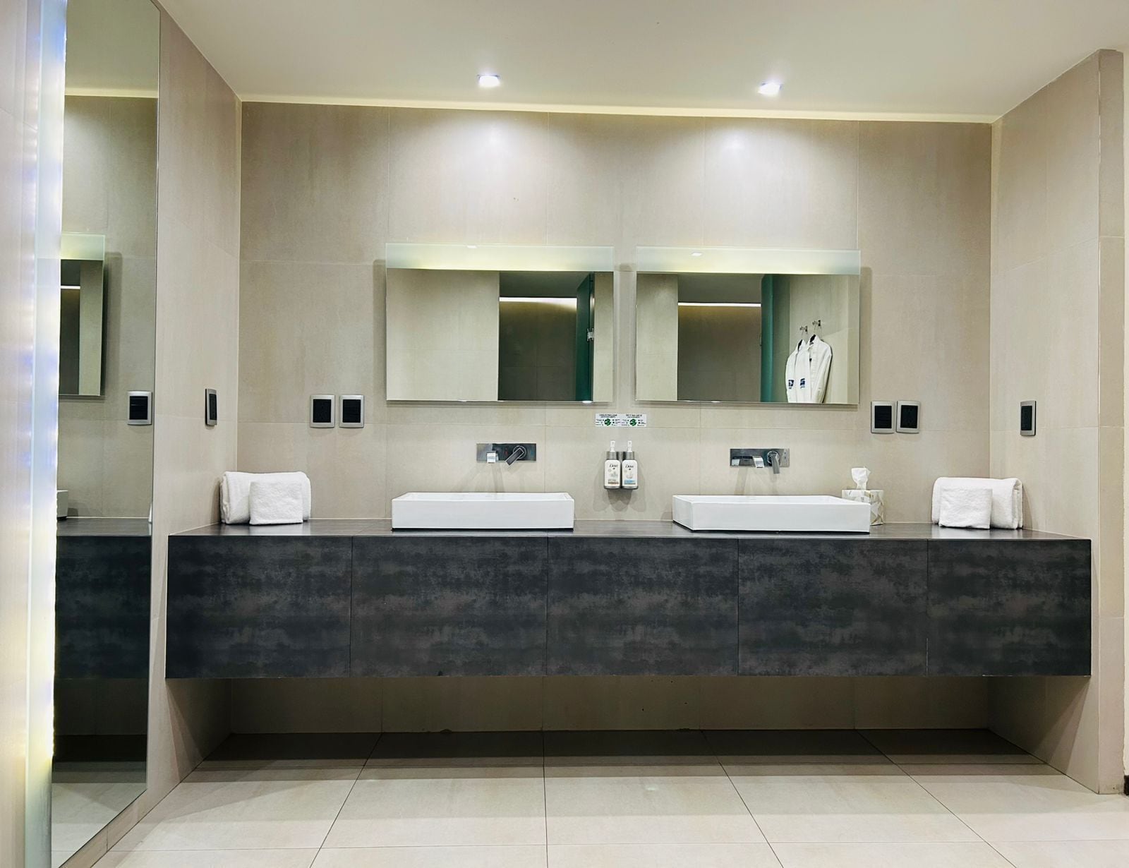 Photo - Holiday Inn Express Mexico Aeropuerto by IHG