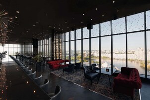 Bar auf der Dachterrasse