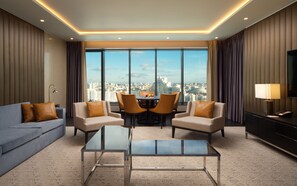 Suite (Ambassador) | Living room - DoubleTree by Hilton Hotel Minsk (Minsk)