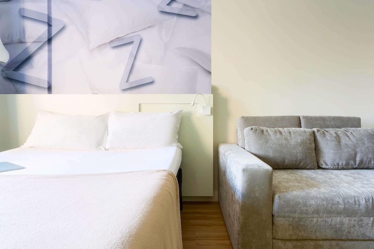 Familienzimmer, 1 Doppelbett und Schlafsofa