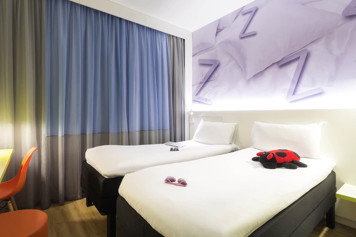 Standard Room, 2 Single Beds