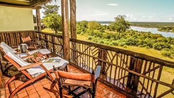 Superior Room | Water view