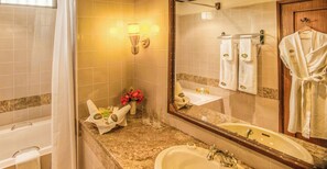 Superior Room | Bathroom