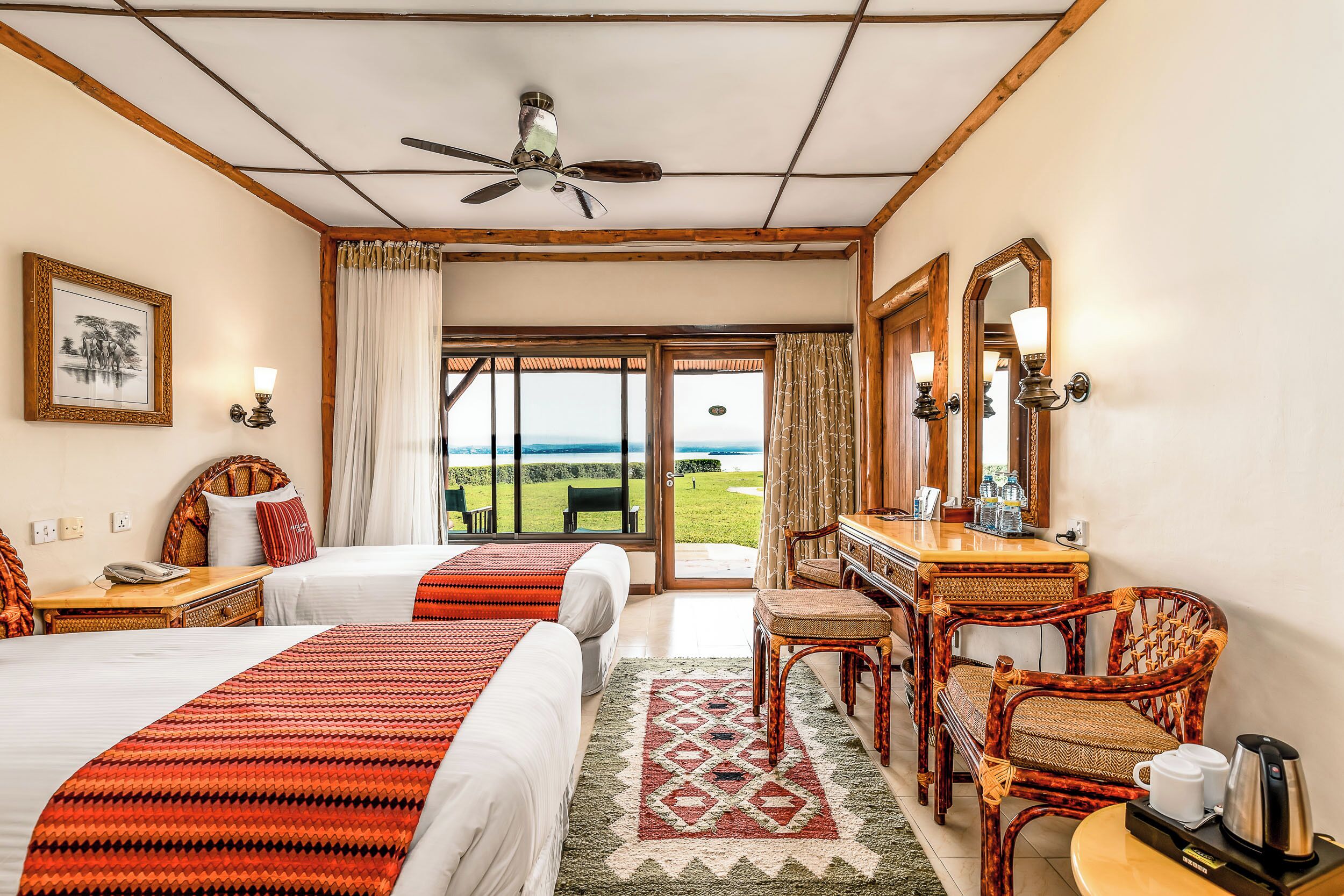 Classic Room, Lake View | Hypo-allergenic bedding, in-room safe, laptop workspace, bed sheets