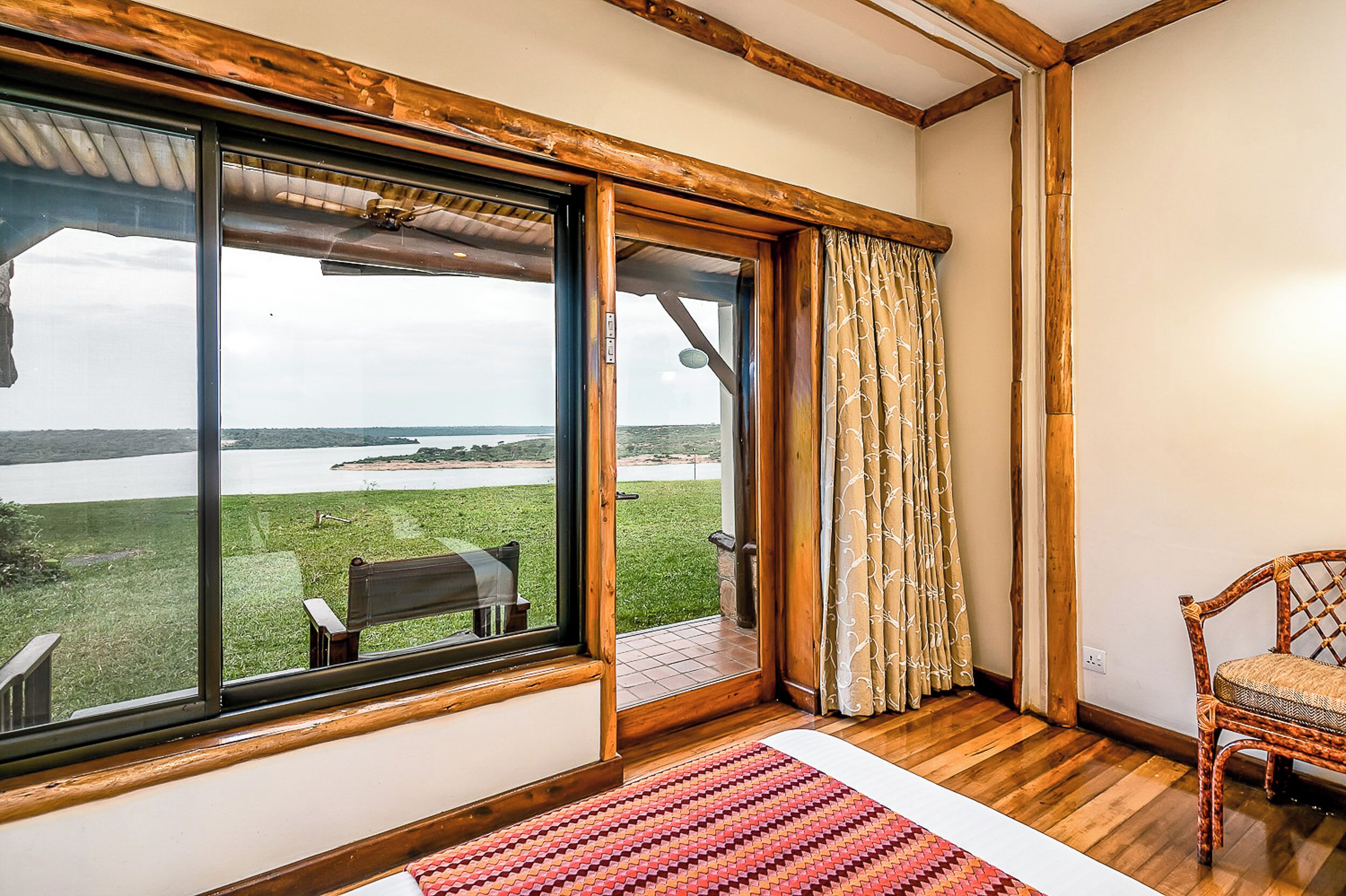 Superior Room | Hypo-allergenic bedding, in-room safe, laptop workspace, bed sheets