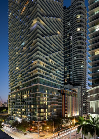 Exterior. Dua Miami, Autograph Collection