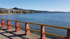 Premium bedding, free WiFi, bed sheets - Hostal Vista al Mar (Ancud)