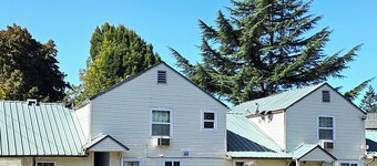Budget Lodge by OYO Portland West