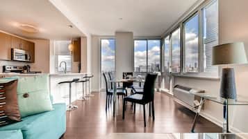 Apartment, 3 Schlafzimmer | 1 Schlafzimmer, hochwertige Bettwaren, Schreibtisch