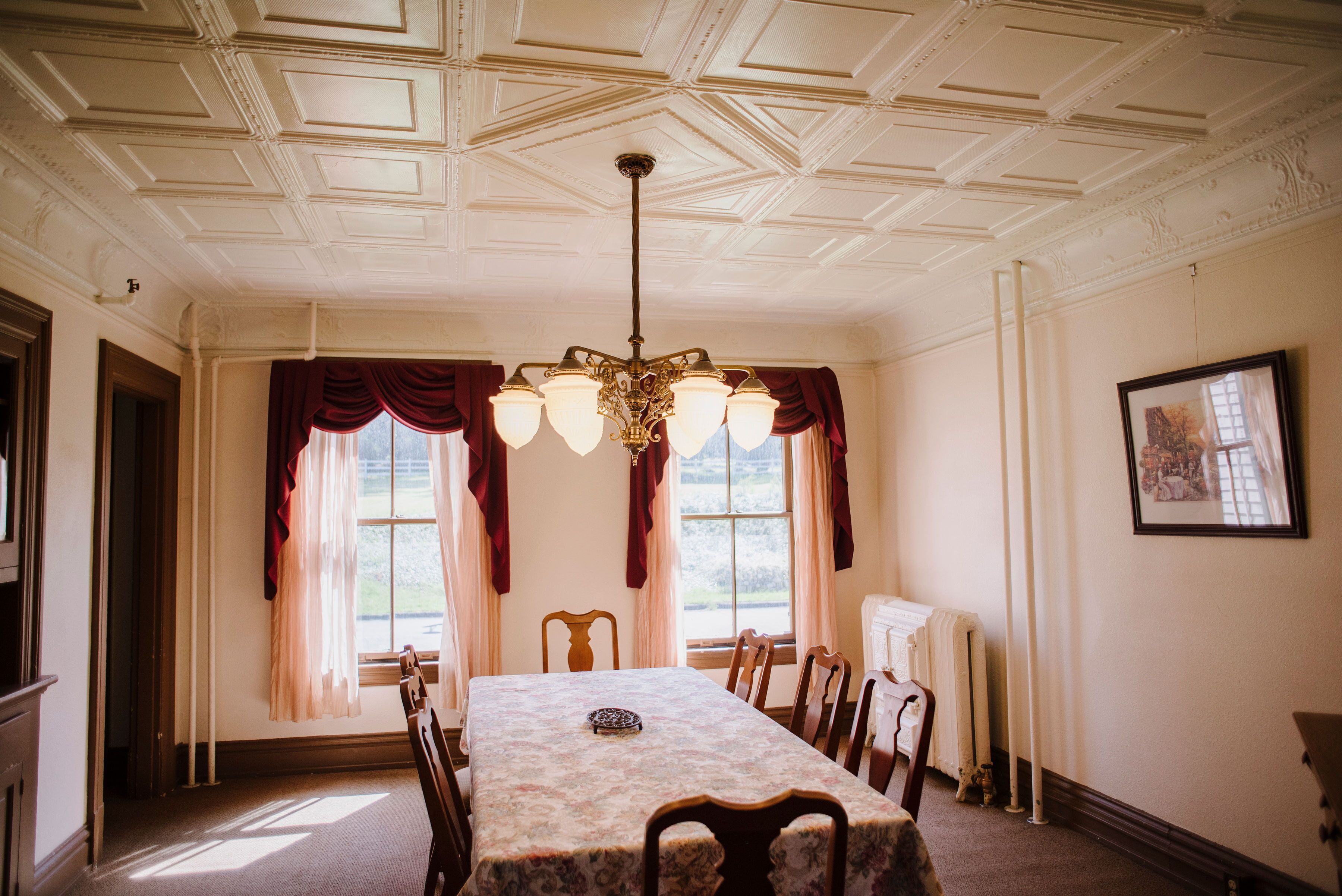 signature duplex, 4 bedrooms, partial sea view | in-room dining