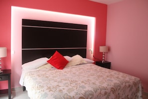 Phòng Deluxe, 1 giường cỡ king | Bộ đồ giường cao cấp, truy cập Internet không dây miễn phí 