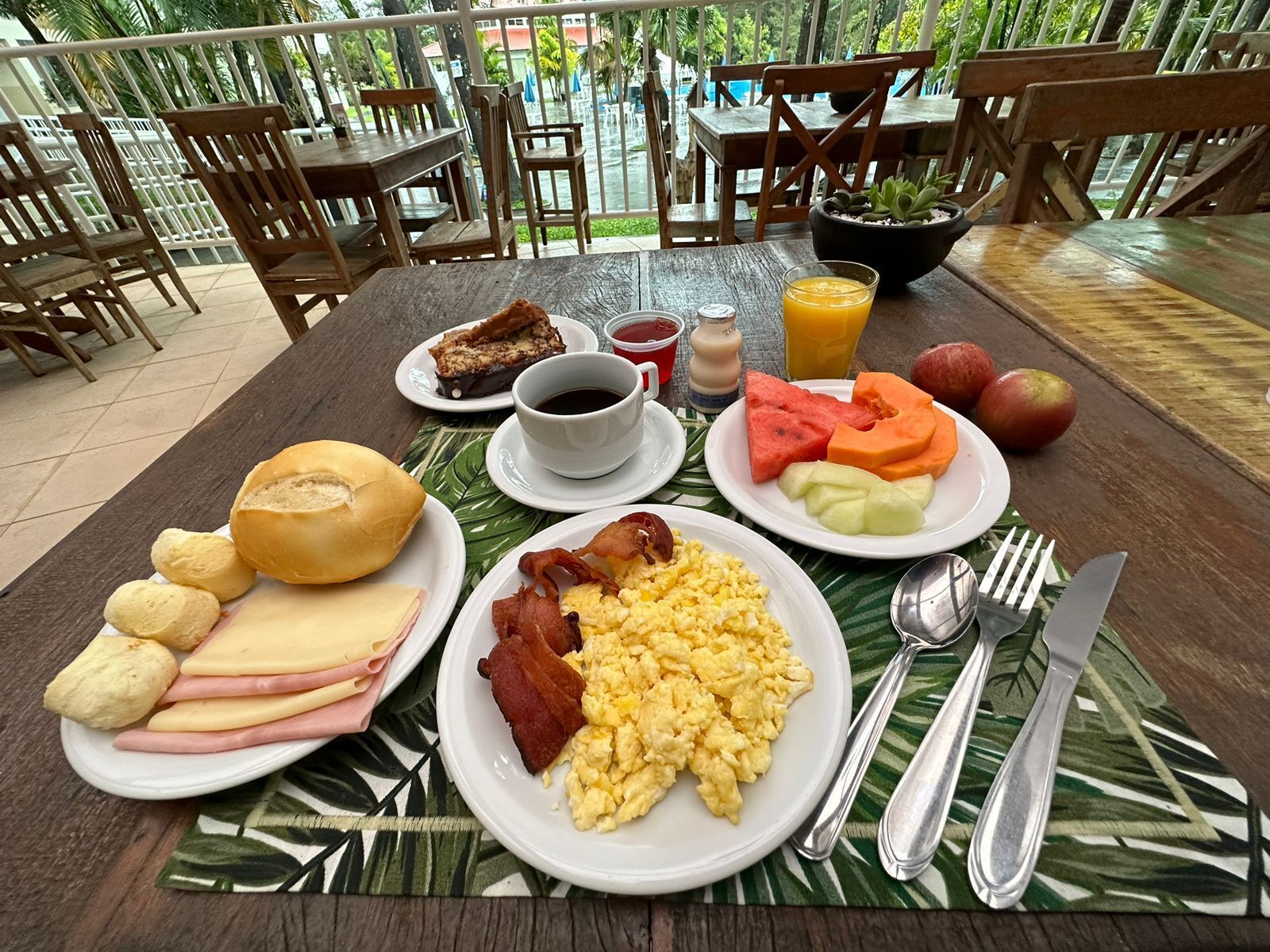 Colazione a buffet inclusa, servita tutte le mattine 