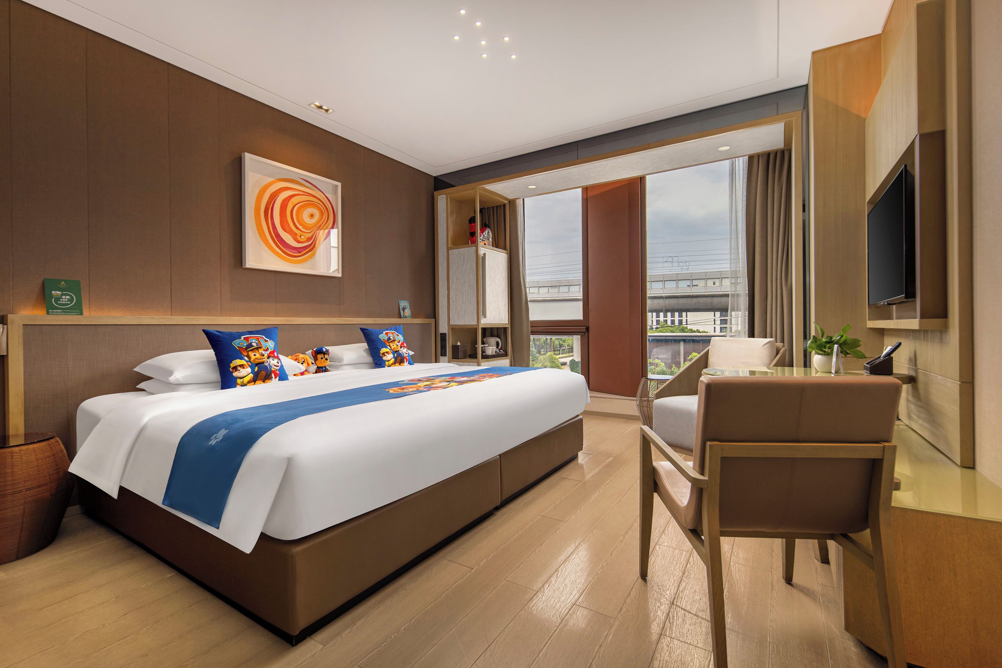 Deluxe Room, 1 King Bed (City Side)